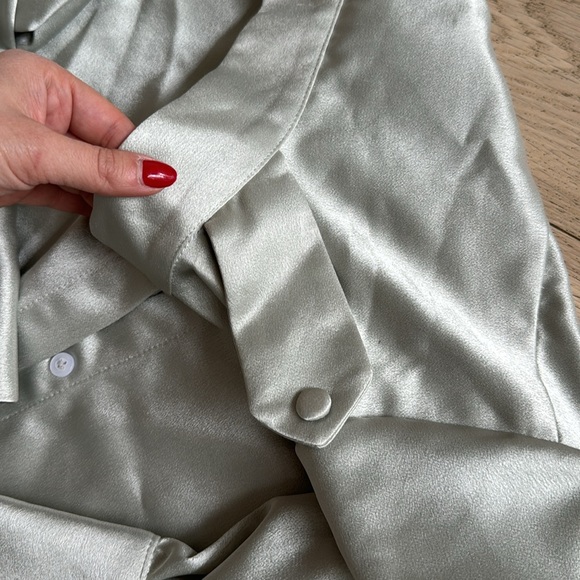 Satin effect blouse - Picture 3 of 5